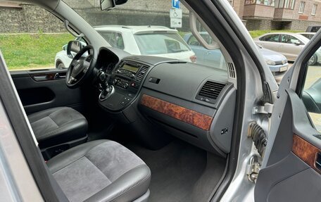 Volkswagen Multivan T5, 2010 год, 2 370 000 рублей, 28 фотография