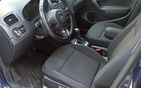 Volkswagen Polo VI (EU Market), 2013 год, 860 000 рублей, 23 фотография