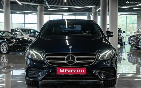 Mercedes-Benz E-Класс, 2019 год, 3 750 000 рублей, 3 фотография