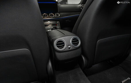 Mercedes-Benz E-Класс, 2019 год, 3 750 000 рублей, 14 фотография