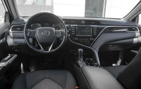 Toyota Camry, 2019 год, 2 399 000 рублей, 6 фотография