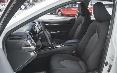 Toyota Camry, 2019 год, 2 399 000 рублей, 10 фотография
