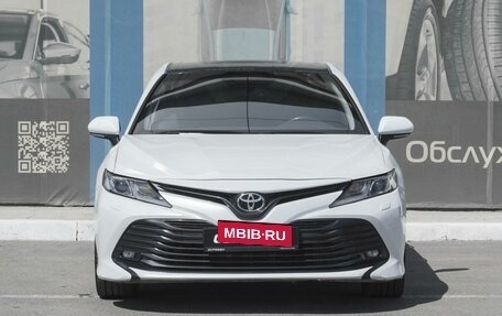 Toyota Camry, 2019 год, 2 399 000 рублей, 3 фотография