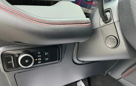 Ford Explorer VI, 2024 год, 4 980 000 рублей, 15 фотография
