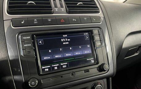 Volkswagen Polo VI (EU Market), 2018 год, 1 100 000 рублей, 12 фотография