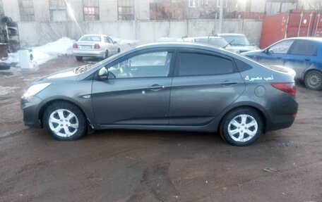 Hyundai Solaris II рестайлинг, 2013 год, 550 000 рублей, 7 фотография
