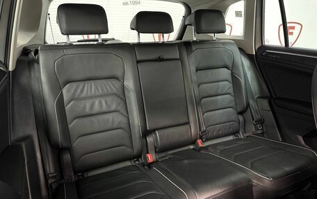 Volkswagen Tiguan II, 2018 год, 2 650 000 рублей, 15 фотография