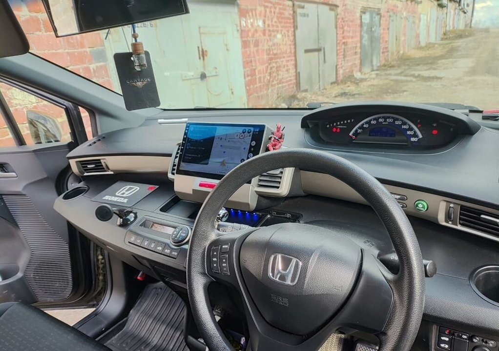 Honda Freed I, 2012 год, 1 250 000 рублей, 10 фотография
