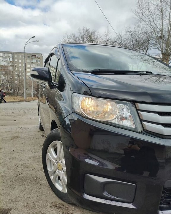 Honda Freed I, 2012 год, 1 250 000 рублей, 2 фотография