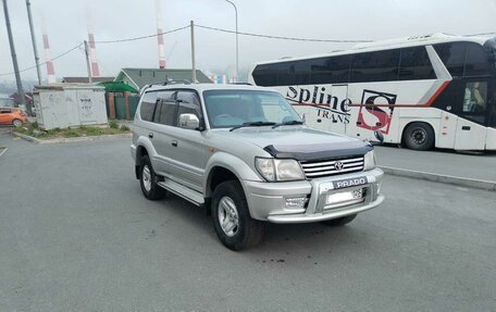 Toyota Land Cruiser Prado 90 рестайлинг, 1999 год, 1 770 000 рублей, 2 фотография