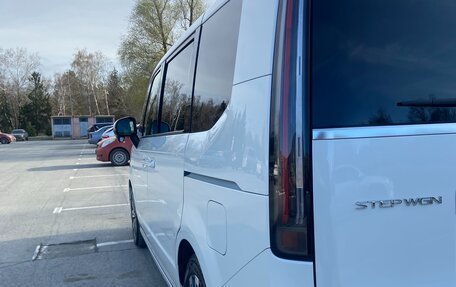 Honda Stepwgn, 2024 год, 3 550 000 рублей, 7 фотография