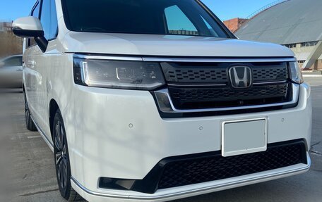 Honda Stepwgn, 2024 год, 3 550 000 рублей, 4 фотография