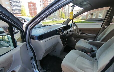 Nissan Liberty, 2001 год, 409 000 рублей, 7 фотография