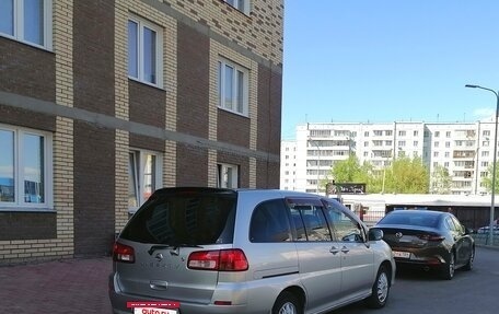 Nissan Liberty, 2001 год, 409 000 рублей, 4 фотография