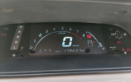 Nissan Liberty, 2001 год, 409 000 рублей, 11 фотография