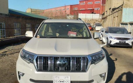 Toyota Land Cruiser Prado 150 рестайлинг 2, 2020 год, 4 800 000 рублей, 6 фотография