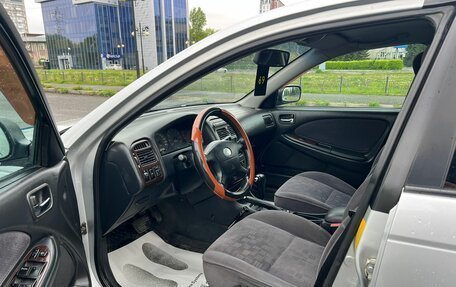 Toyota Avensis III рестайлинг, 2001 год, 499 999 рублей, 10 фотография