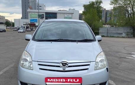 Toyota Corolla Spacio II, 2004 год, 830 000 рублей, 3 фотография