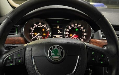 Skoda Superb III рестайлинг, 2010 год, 900 000 рублей, 11 фотография