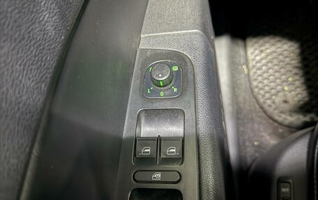 Skoda Superb III рестайлинг, 2010 год, 900 000 рублей, 15 фотография
