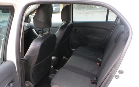 Renault Logan II, 2020 год, 694 000 рублей, 14 фотография