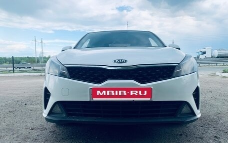 KIA Rio IV, 2021 год, 1 180 000 рублей, 6 фотография