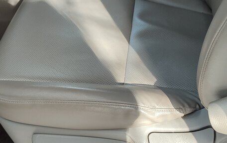 KIA Carnival III, 2015 год, 2 080 000 рублей, 15 фотография