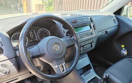 Volkswagen Tiguan I, 2011 год, 1 350 000 рублей, 5 фотография