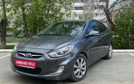 Hyundai Solaris II рестайлинг, 2012 год, 840 000 рублей, 2 фотография