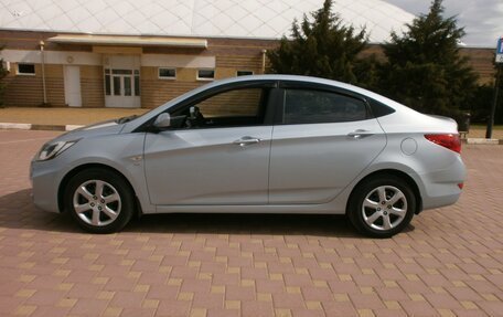 Hyundai Solaris II рестайлинг, 2013 год, 970 000 рублей, 3 фотография