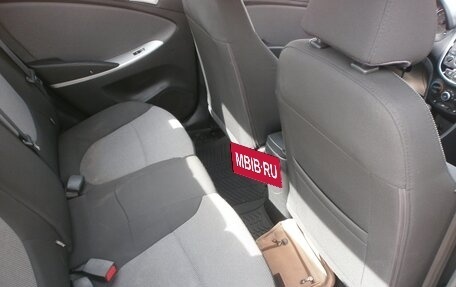 Hyundai Solaris II рестайлинг, 2013 год, 970 000 рублей, 18 фотография