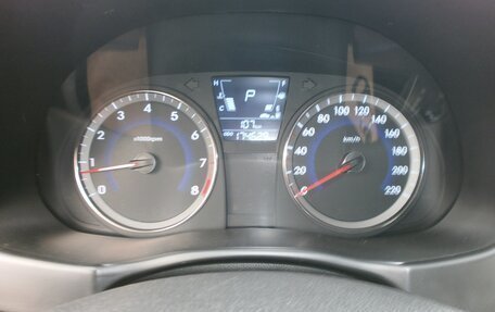 Hyundai Solaris II рестайлинг, 2013 год, 970 000 рублей, 37 фотография
