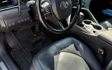 Toyota Camry, 2019 год, 2 400 000 рублей, 5 фотография