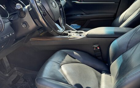 Toyota Camry, 2019 год, 2 400 000 рублей, 6 фотография
