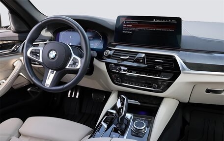 BMW 5 серия, 2022 год, 7 130 000 рублей, 8 фотография