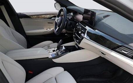 BMW 5 серия, 2022 год, 7 130 000 рублей, 10 фотография