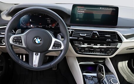 BMW 5 серия, 2022 год, 7 130 000 рублей, 9 фотография