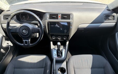 Volkswagen Jetta VI, 2013 год, 1 060 000 рублей, 11 фотография