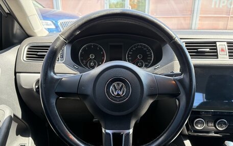 Volkswagen Jetta VI, 2013 год, 1 060 000 рублей, 13 фотография