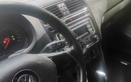 Volkswagen Polo VI (EU Market), 2015 год, 550 000 рублей, 6 фотография