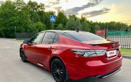 Toyota Camry, 2021 год, 3 450 000 рублей, 10 фотография