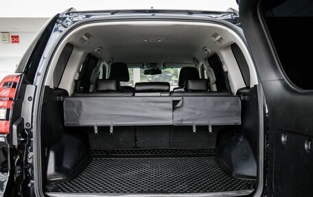 Toyota Land Cruiser Prado 150 рестайлинг 2, 2016 год, 3 500 000 рублей, 11 фотография