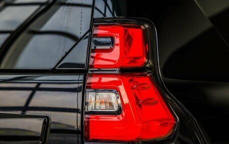 Toyota Land Cruiser Prado 150 рестайлинг 2, 2016 год, 3 500 000 рублей, 12 фотография