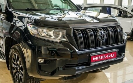 Toyota Land Cruiser Prado 150 рестайлинг 2, 2016 год, 3 500 000 рублей, 9 фотография