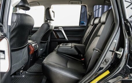 Toyota Land Cruiser Prado 150 рестайлинг 2, 2016 год, 3 500 000 рублей, 22 фотография