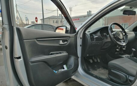 KIA Rio IV, 2017 год, 1 250 000 рублей, 5 фотография