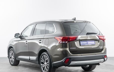 Mitsubishi Outlander III рестайлинг 3, 2018 год, 2 899 000 рублей, 2 фотография