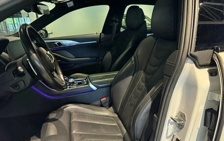 BMW 8 серия, 2022 год, 6 758 000 рублей, 13 фотография