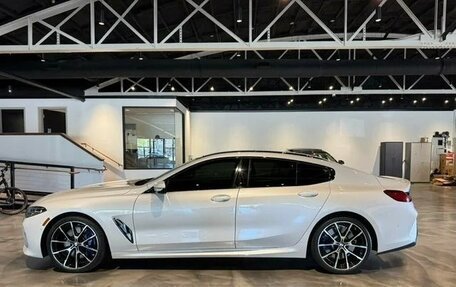 BMW 8 серия, 2022 год, 6 758 000 рублей, 5 фотография