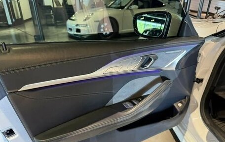 BMW 8 серия, 2022 год, 6 758 000 рублей, 10 фотография